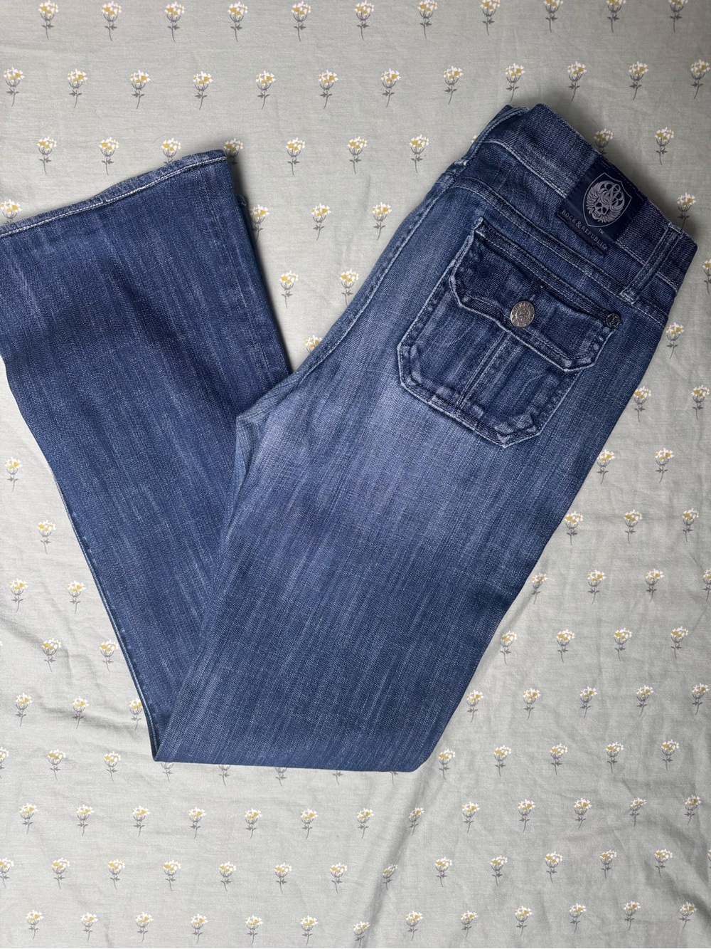 Rock & Republic Straight Leg Jeans in Indigo Blue